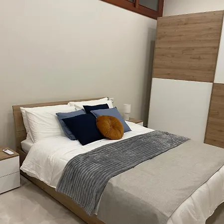 Miracles On 32th Street